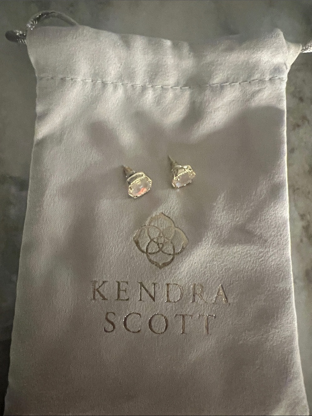 Kendra Scott Iridescent Opal-Like Stud Earrings in Gold
